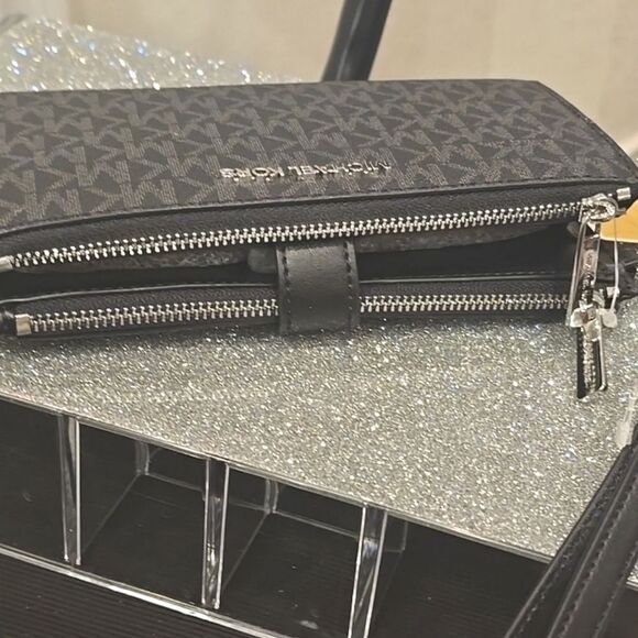 Michael Kors MK Logo Large Double Zip Wristlet - Picture 8 of 9